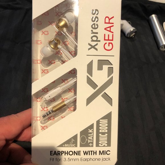 XPRESS GEAR Cell Phones & Accessories 2 Xpress Gear Headsetear Buds With Sonic Boom Base